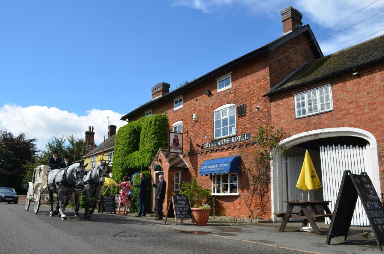 The Royal Arms Hotel Sutton Cheney Exterior foto